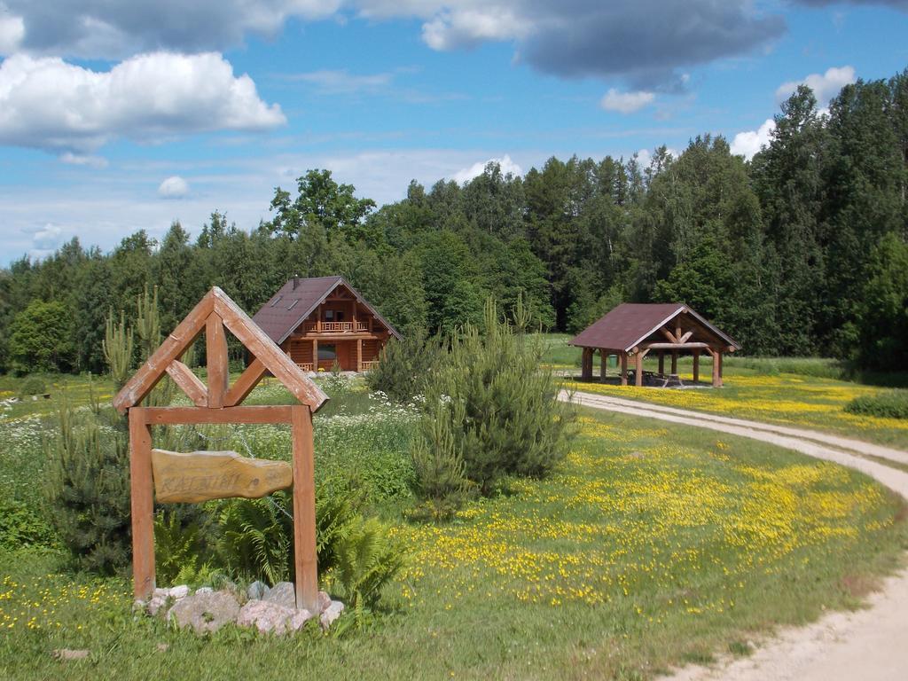 Guest House Kalnini Карли Экстерьер фото